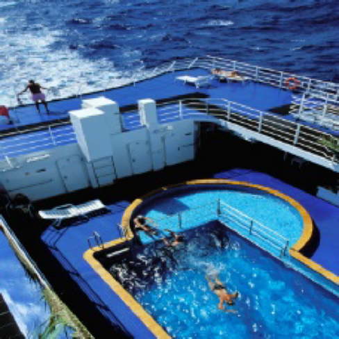 Aranui 3: Pool